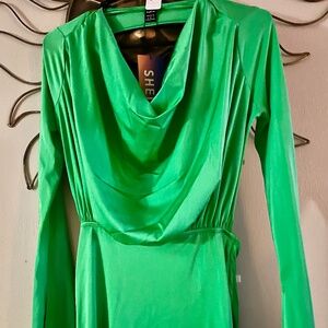 🌺BEAUTIFUL GREEN DRESS